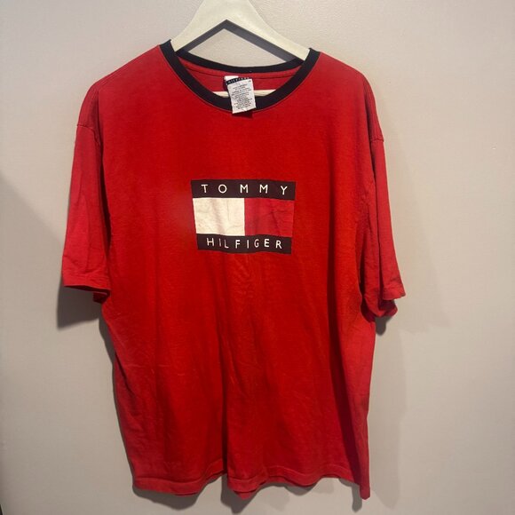Share Vintage Y2K Distressed Tommy Hilfiger Red Shirt (Men's Large) Nike Adidas - Picture 1 of 9